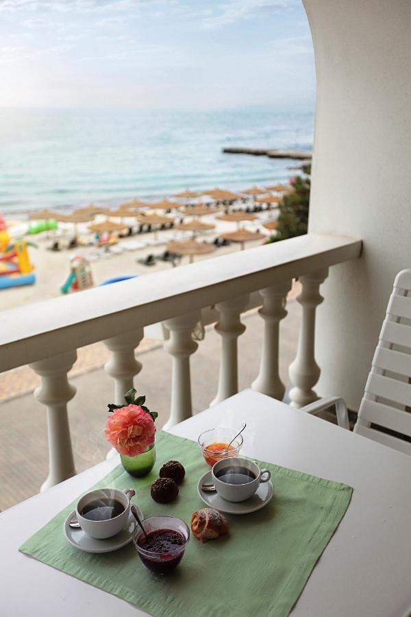 Гранде Петтине Hotel โอเดสซา ภายนอก รูปภาพ